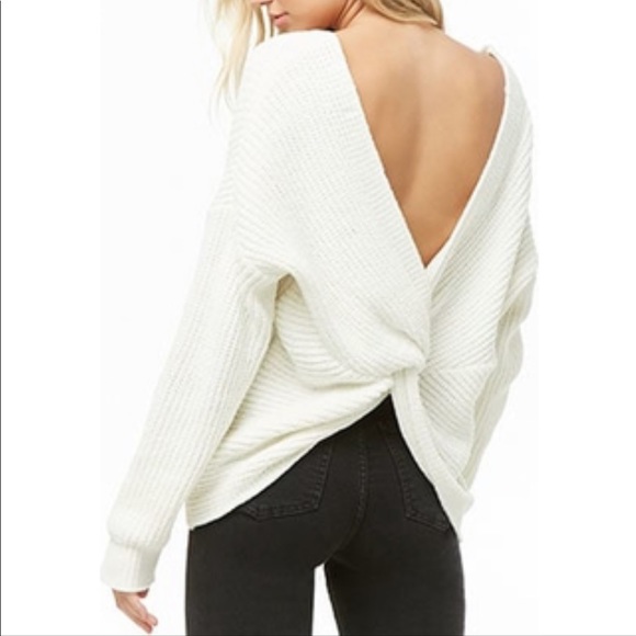 ✨LAST ONE✨Off white/light beige twist back sweater - Picture 2 of 5